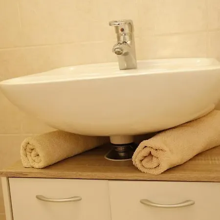 Ferara Apartament *