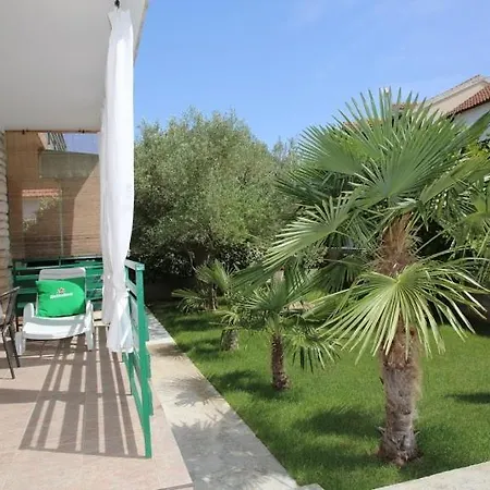 Apartament Ferara